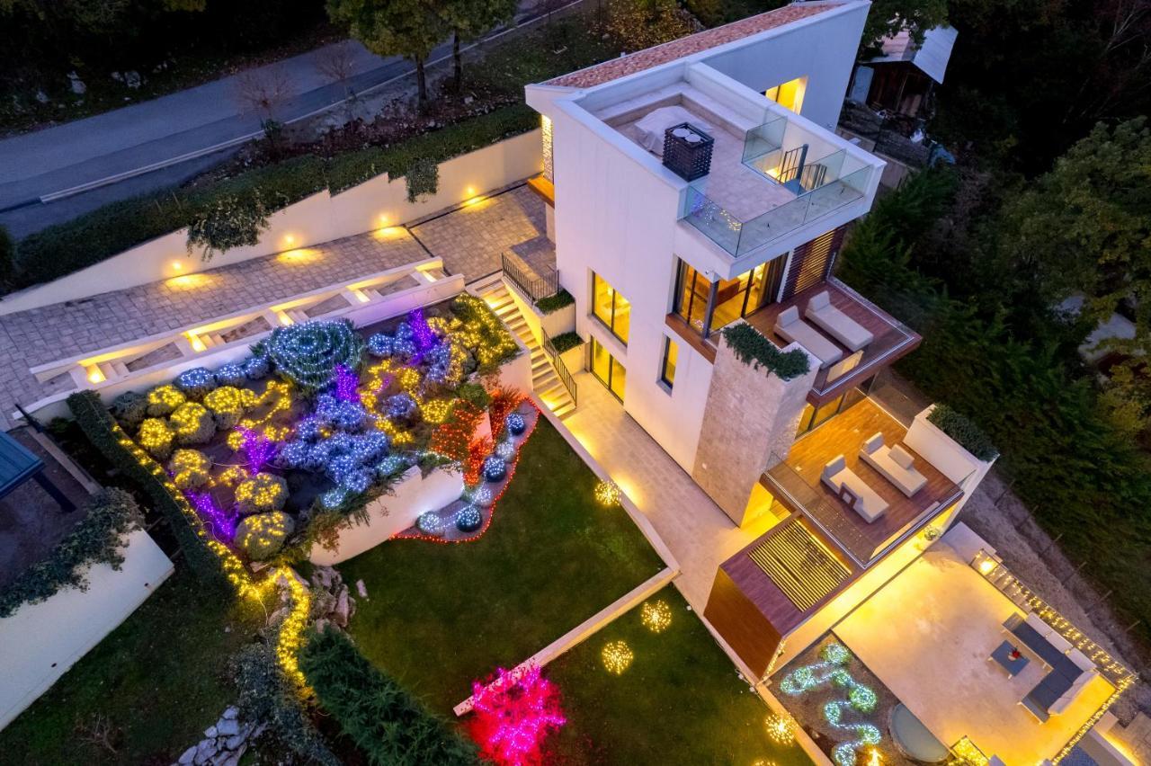 Villa Altavista - Seaview & Relax With Heated Pool & Minigolf Opatija