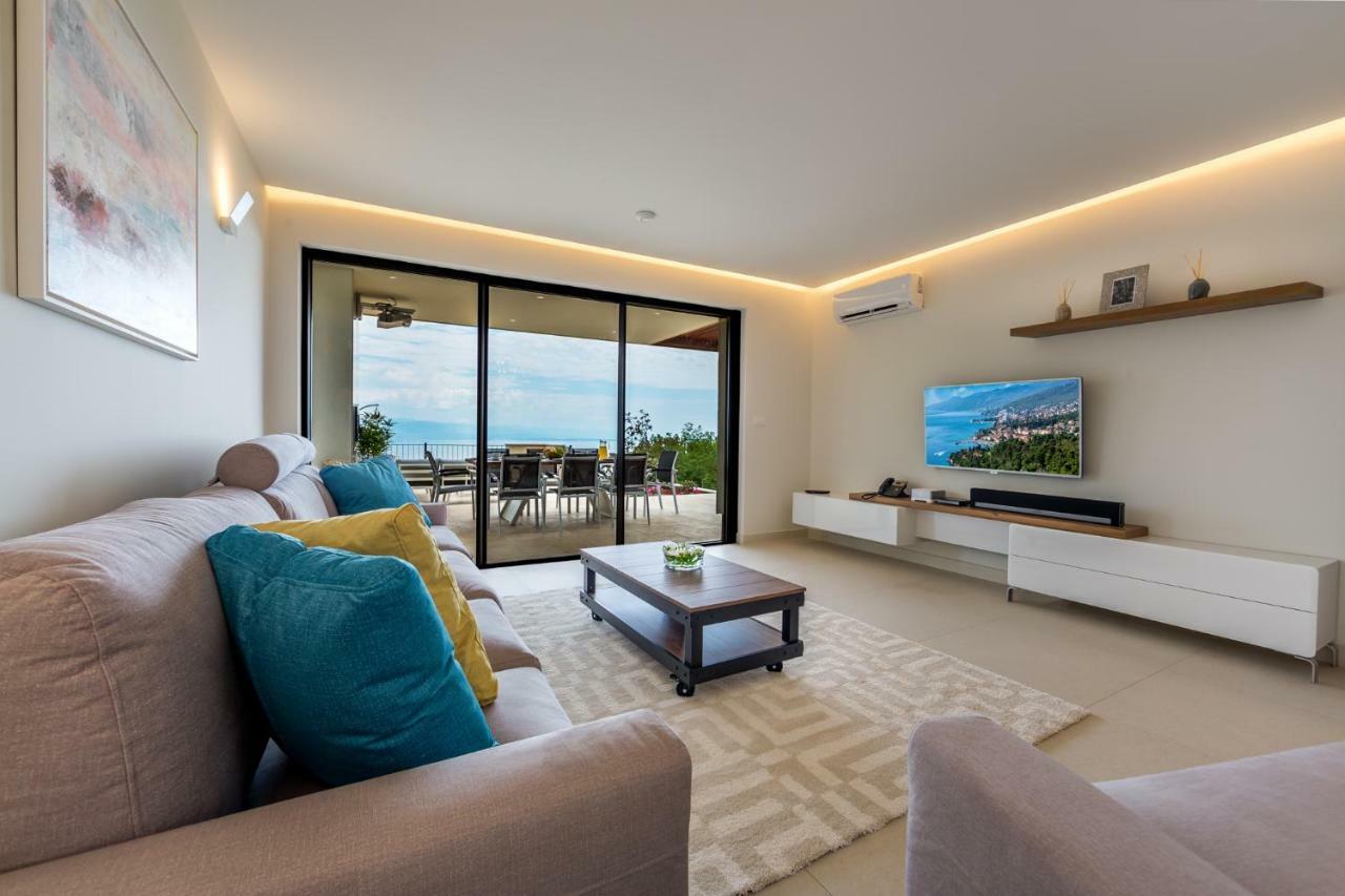Altavista - Seaview & Relax With Heated Pool & Minigolf Villa