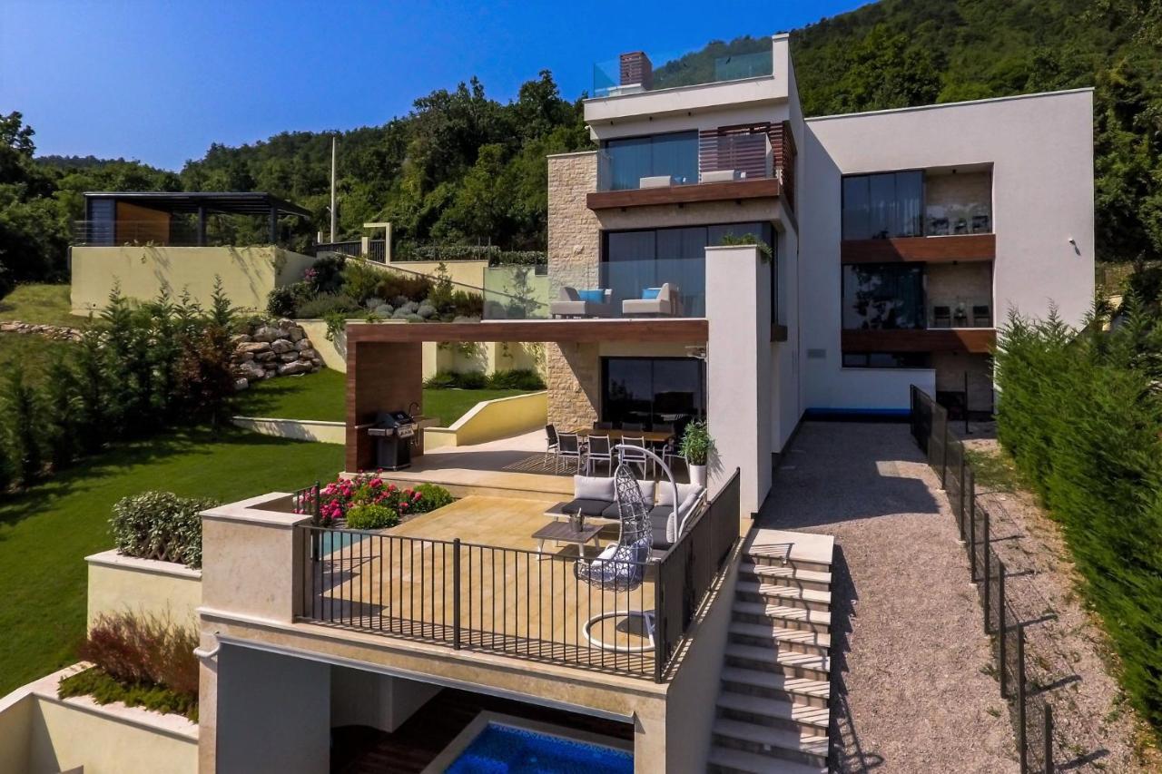 Altavista - Seaview & Relax With Heated Pool & Minigolf Villa *