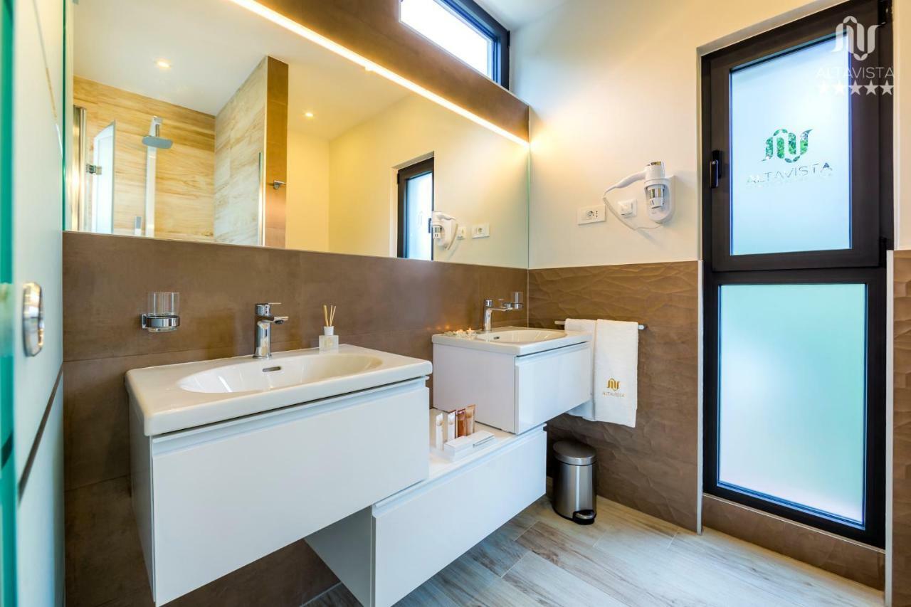 Altavista - Seaview & Relax With Heated Pool & Minigolf Vila *