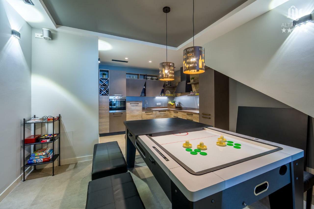Altavista - Seaview & Relax With Heated Pool & Minigolf