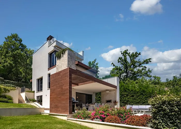 Villa Altavista - Seaview & Relax With Heated Pool & Minigolf
