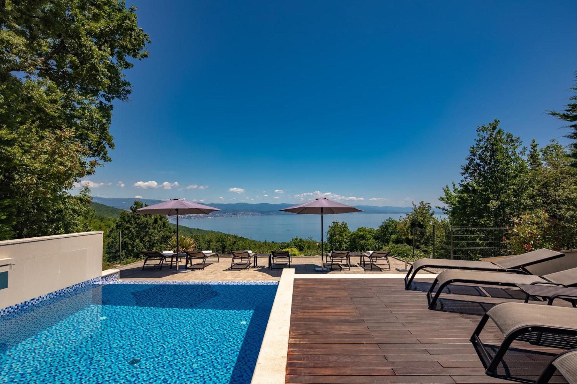 Altavista - Seaview & Relax With Heated Pool & Minigolf Vilă Opatija