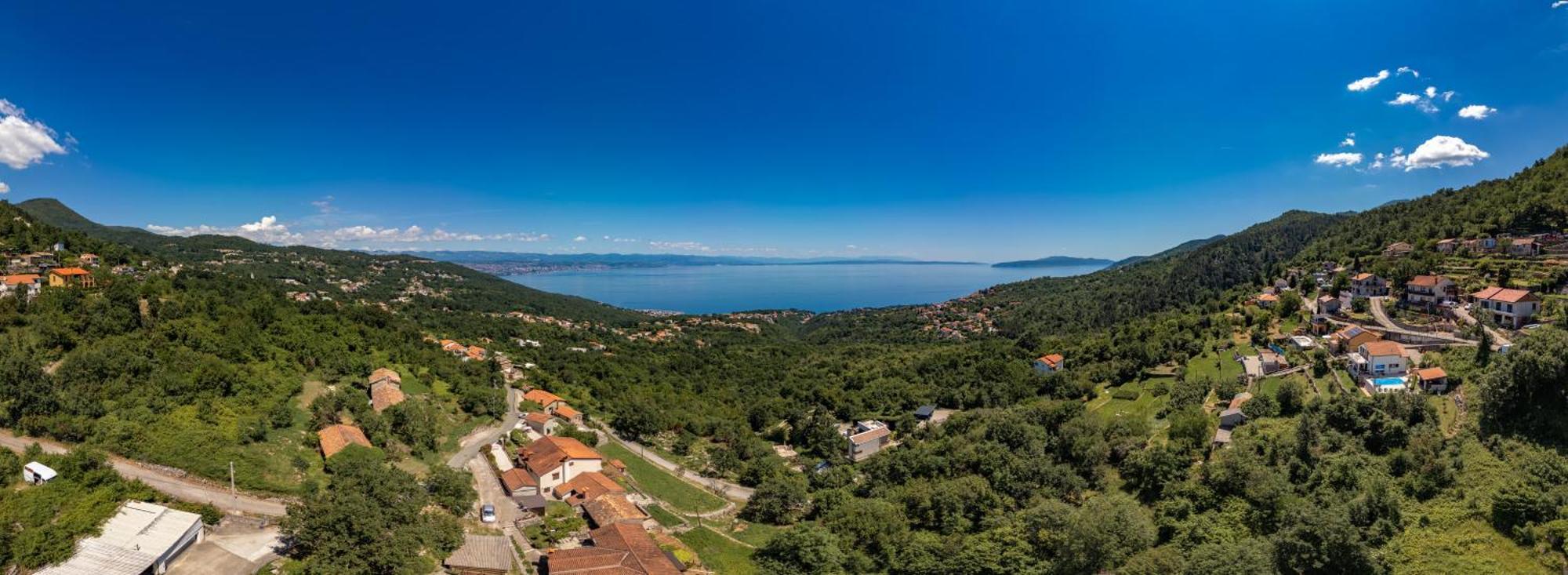 Altavista - Seaview & Relax With Heated Pool & Minigolf